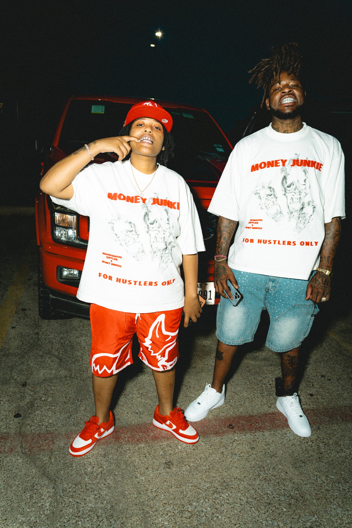 oversized white streetwear tee "no supply no loot"